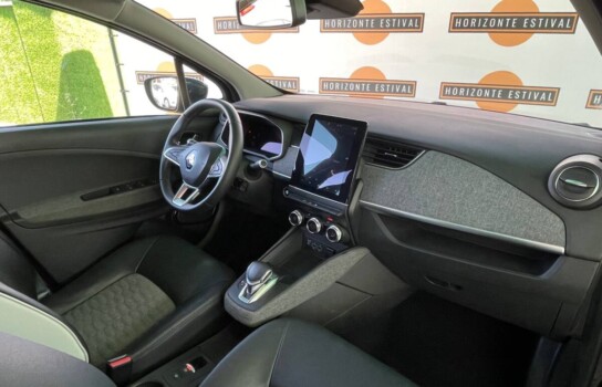 photo_5996935855152941267_y